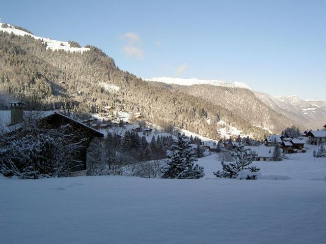 Rez de chalet calme avec terrasse - 2 chambres, proche pistes à La Clusaz FR-1-437-10 - La Clusaz