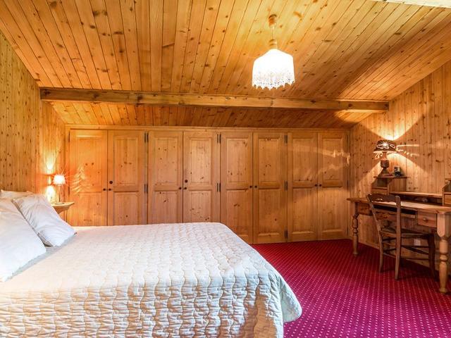 Chalet 10 pers à La Clusaz - 5 ch - Calme - Cheminée - Animaux admis - Parking FR-1-437-73 - La Clusaz