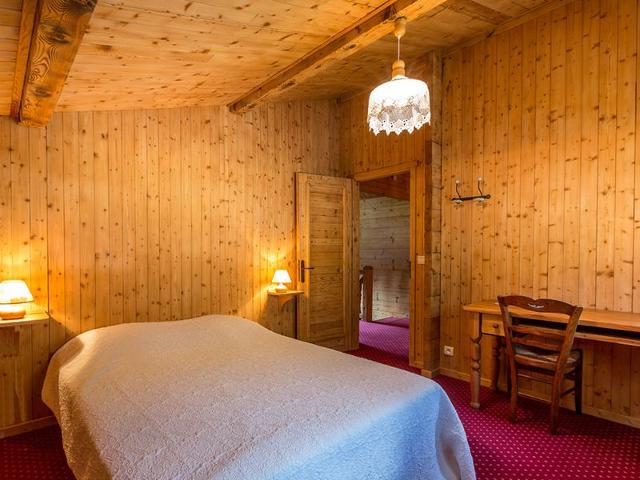 Chalet 10 pers à La Clusaz - 5 ch - Calme - Cheminée - Animaux admis - Parking FR-1-437-73 - La Clusaz