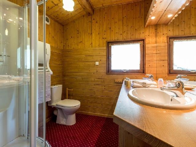 Chalet 10 pers à La Clusaz - 5 ch - Calme - Cheminée - Animaux admis - Parking FR-1-437-73 - La Clusaz