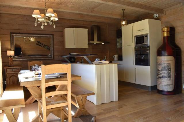 Appartement Hameau Des Biches MRB380-014H - Méribel Village 1400