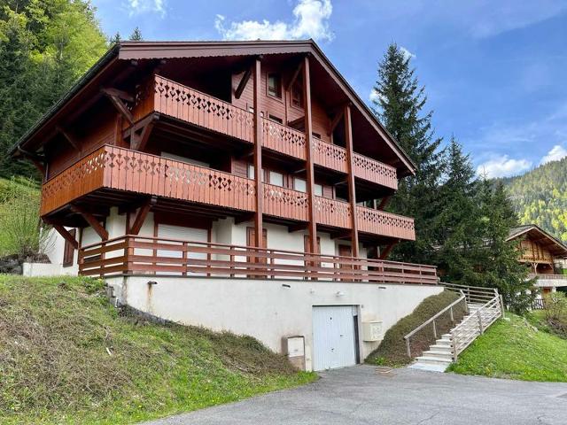 Appartement ski aux pieds, 2 chambres, terrasse et parking couvert - La Clusaz FR-1-459-49 - La Clusaz