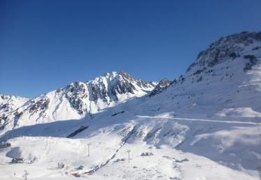 PIC DU MIDI - STUDIO CABINE 4 PERSONNES AVEC PARKING COUVERT - La Mongie