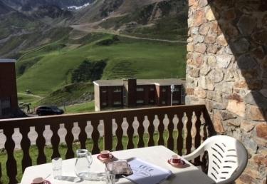 PIC DU MIDI - STUDIO CABINE 4 PERSONNES AVEC PARKING COUVERT - La Mongie