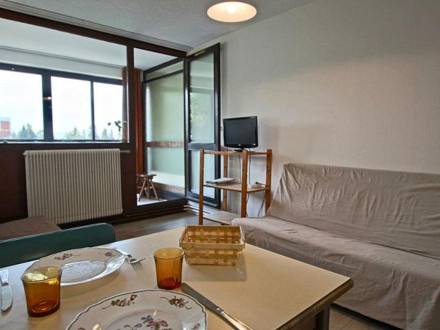 Studio lumineux avec loggia, proche des pistes et commerces à Chamrousse FR-1-549-35 - Chamrousse