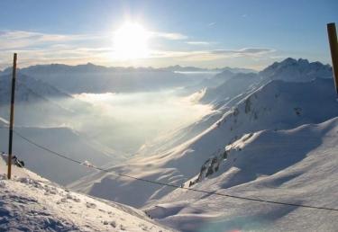 PIC DU MIDI - STUDIO CABINE 4 PERSONNES AVEC PARKING COUVERT - La Mongie