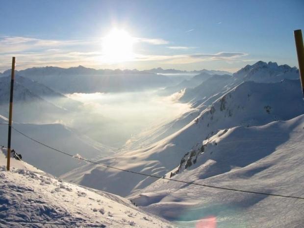 PIC DU MIDI - STUDIO CABINE 4 PERSONNES AVEC PARKING COUVERT - La Mongie