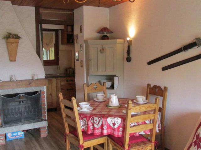 Appartement cosy, proche des pistes, stationnement, balcon, TV, et équipement cuisine complet FR-1-6 - Les Gets