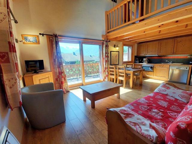 Appartement cosy avec balcon, proche centre village Samoëns, parking, WIFI, ski bus à 50m FR-1-624-4 - Samoëns