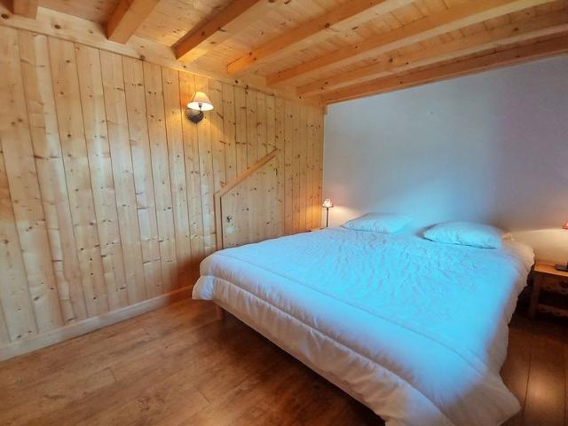 Appartement cosy avec balcon, proche centre village Samoëns, parking, WIFI, ski bus à 50m FR-1-624-4 - Samoëns