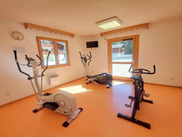 Appartement calme avec piscines et salle de sport FR-1-624-29 - Samoëns