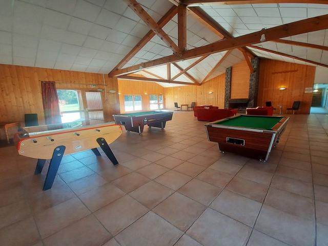 Appartement calme avec piscines et salle de sport FR-1-624-29 - Samoëns