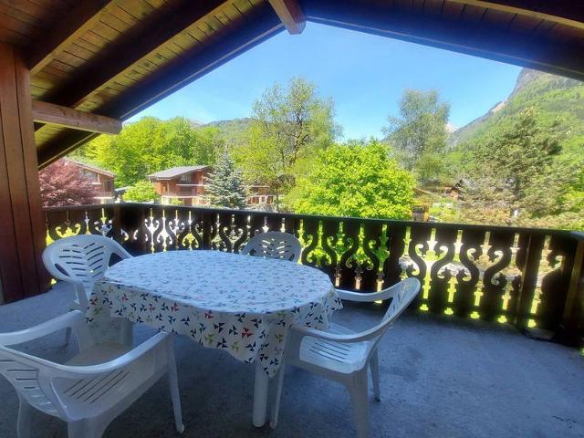 Appartement calme avec piscines et salle de sport FR-1-624-29 - Samoëns