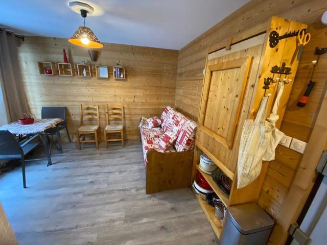 Studio cosy rénové au centre de La Clusaz, balcon, parking privé, proche commerces et pistes FR-1-459-84 - La Clusaz