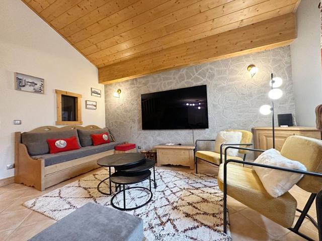 Duplex spacieux avec terrasse, piscine couverte et cheminée à Samoëns FR-1-624-9 - Samoëns