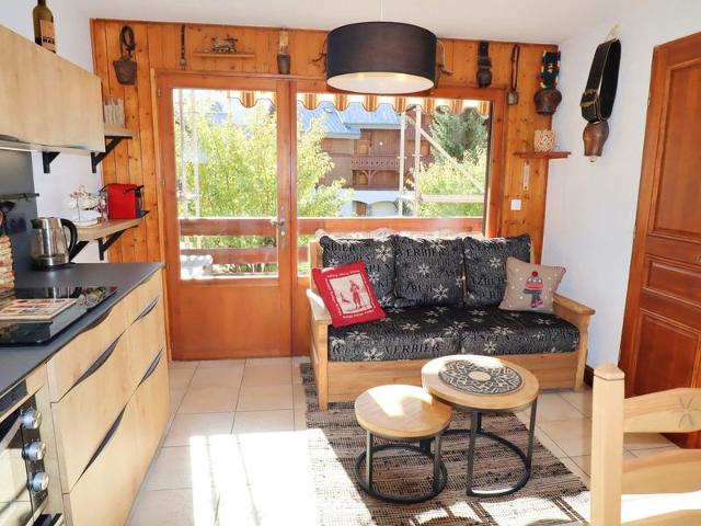 Appartement T3 rénové, lumineux, balcon et parking au centre du village de Samoëns FR-1-624-73 - Samoëns