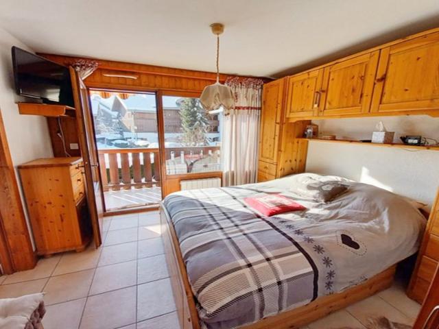 Appartement T3 rénové, lumineux, balcon et parking au centre du village de Samoëns FR-1-624-73 - Samoëns