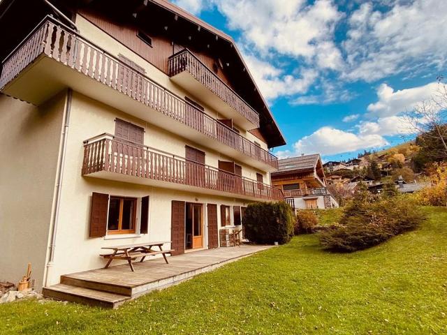 Appartement rénové proche pistes avec terrasse et parking, 3 ch, 8 pers FR-1-459-185 - La Clusaz