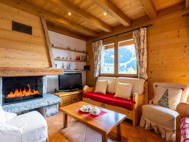 Chalet mitoyen 3 étoiles à La Clusaz, 500m des pistes, 10 pers, terrasse, cheminée, garage, WiFi FR-1-459-186 - La Clusaz