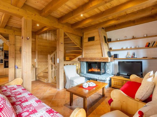 Chalet mitoyen 3 étoiles à La Clusaz, 500m des pistes, 10 pers, terrasse, cheminée, garage, WiFi FR-1-459-186 - La Clusaz