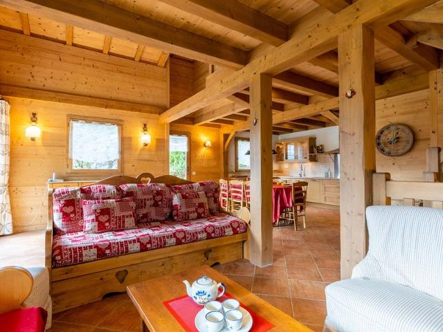 Chalet mitoyen 3 étoiles à La Clusaz, 500m des pistes, 10 pers, terrasse, cheminée, garage, WiFi FR-1-459-186 - La Clusaz