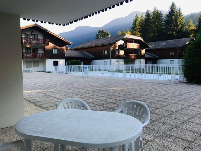 Appartement Confortable avec Piscines, Terrasse et Parking à Samoëns FR-1-629-100 - Samoëns