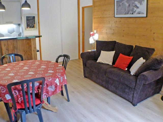 Appartement Confortable avec Piscines, Terrasse et Parking à Samoëns FR-1-629-100 - Samoëns