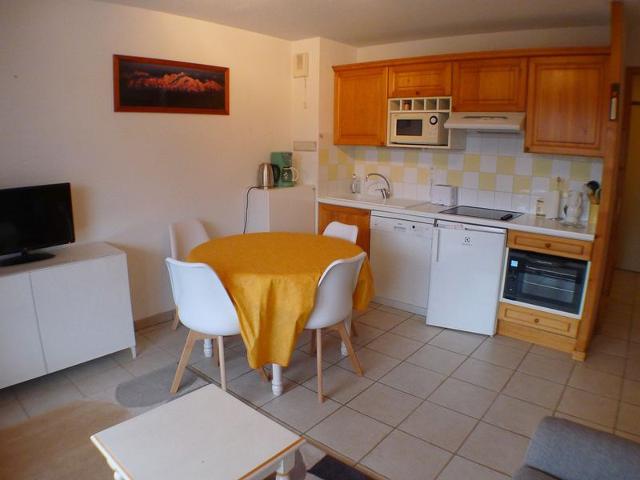 Appartement 3 pièces au centre de Samoëns avec garage, balcon et WIFI FR-1-629-101 - Samoëns