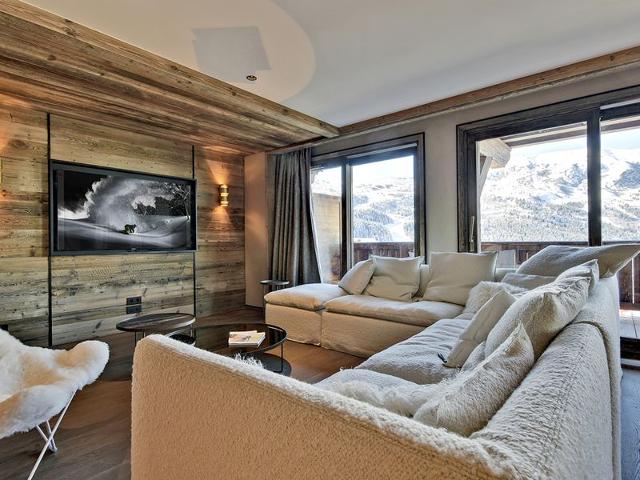 Appartement de Luxe avec Cheminée, Balcon et Parking à Les Allues, Skis aux Pieds FR-1-613-62 - Méribel Les Allues 1200