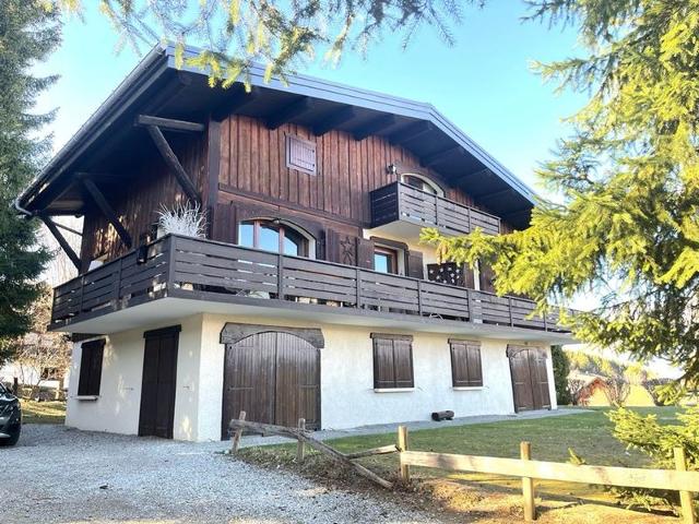 Duplex confortable 3 chambres avec parkings, balcon et wifi à Combloux FR-1-560-86 - Combloux