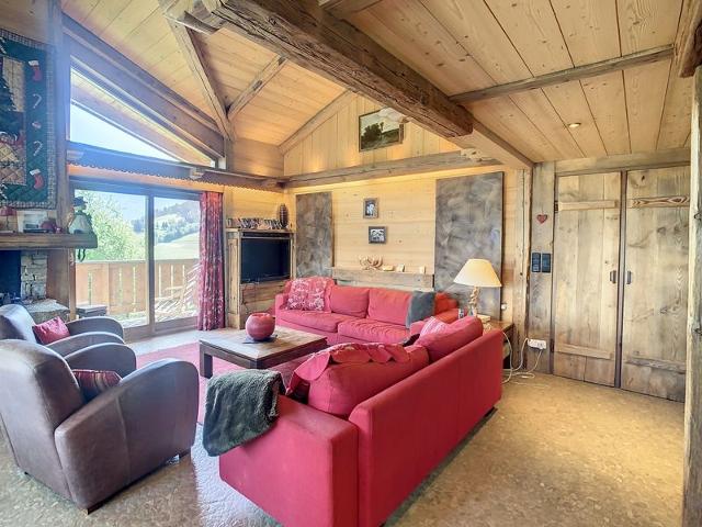 Chalet 6 pièces à Combloux avec cheminée et parking FR-1-560-21 - Combloux