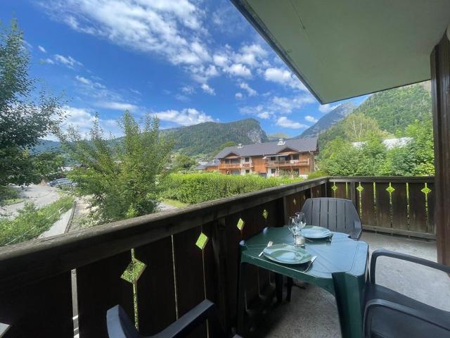 Appartement calme à Samoëns avec piscine FR-1-624-101 - Samoëns