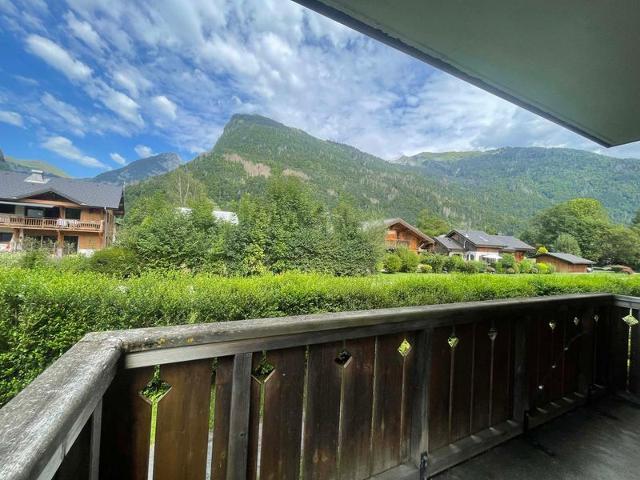 Appartement calme à Samoëns avec piscine FR-1-624-101 - Samoëns