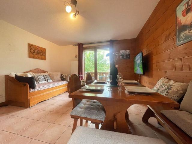 Appartement calme à Samoëns avec piscine FR-1-624-101 - Samoëns