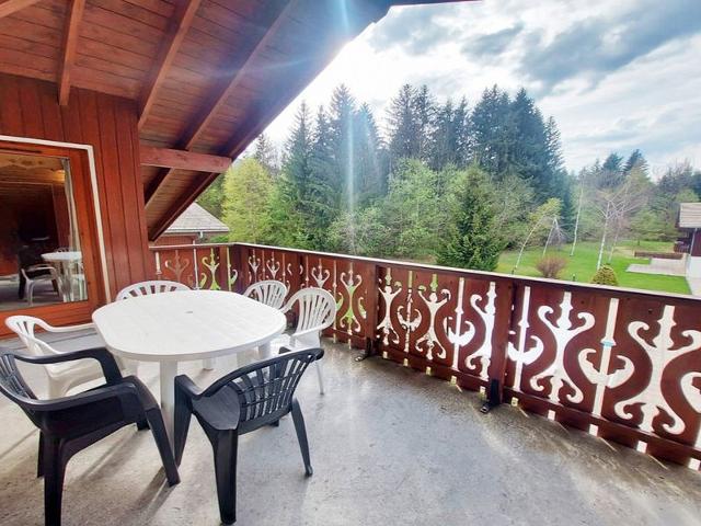 Appartement familial avec piscines et parking, proche centre et skibus FR-1-624-103 - Samoëns