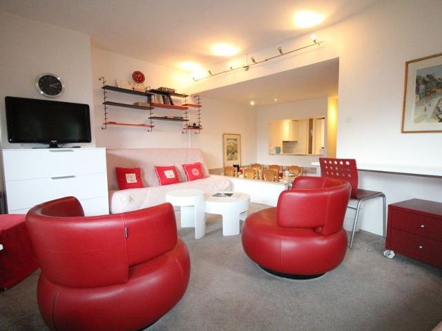 Avoriaz: Duplex ensoleillé, 2 chambres, 7 pers, balcon, TV, WiFi FR-1-633-51 - Avoriaz