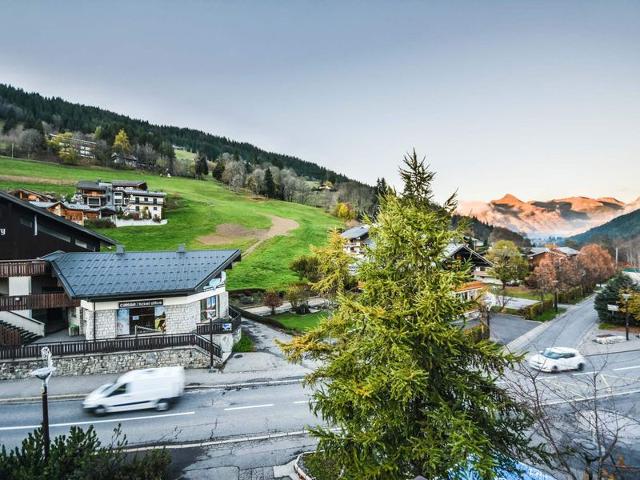 Appartement T2 idéalement situé entre les télécabines Mont Chéry et Chavannes, au cœur des Gets FR-1 - Les Gets