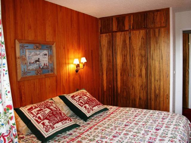 Appartement ensoleillé 2 pièces, pieds des pistes Courchevel 1850, balcon sud, casier à skis, parking FR-1-575-36 - Courchevel 1850