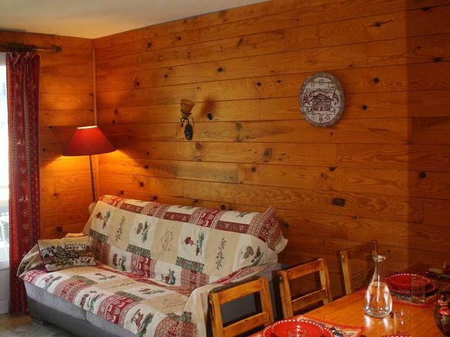 Appartement chaleureux au pied des pistes, balcon sud, 2 pièces + coin montagne, animaux non admis FR-1-340-258 - Chamrousse