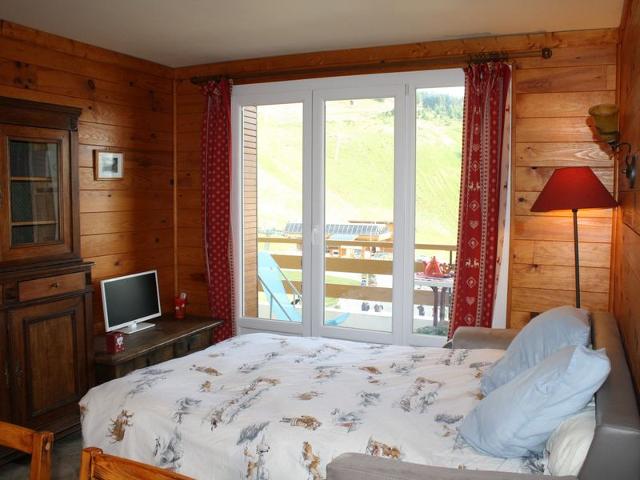 Appartement chaleureux au pied des pistes, balcon sud, 2 pièces + coin montagne, animaux non admis FR-1-340-258 - Chamrousse