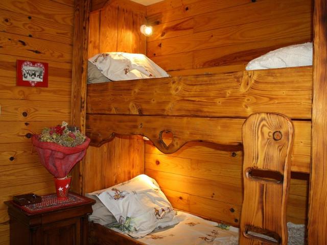 Appartement chaleureux au pied des pistes, balcon sud, 2 pièces + coin montagne, animaux non admis FR-1-340-258 - Chamrousse