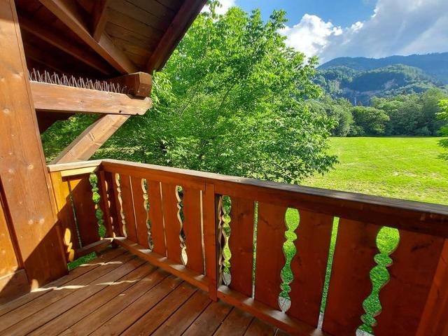 Duplex avec terrasse, piscine et parking à Samoëns FR-1-624-111 - Samoëns