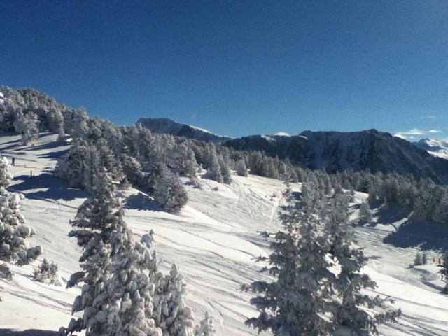 Studio cabine rénové avec parking couvert, balcon ouest et accès navette gratuite à Chamrousse FR-1-340-260 - Chamrousse