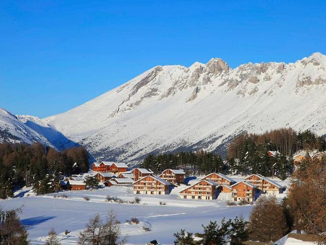 Appartement 6 pers, kitchenette équipée, vue montagne, piscine, La Joue du Loup FR-1-162-593 - La Joue du Loup