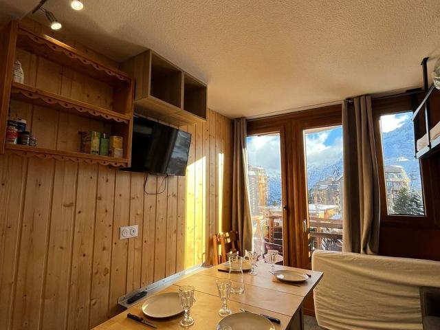 Avoriaz Centre - Studio rénové 3/4 pers, balcon exposé Sud, à proximité Festival et pistes de ski FR-1-633-62 - Avoriaz