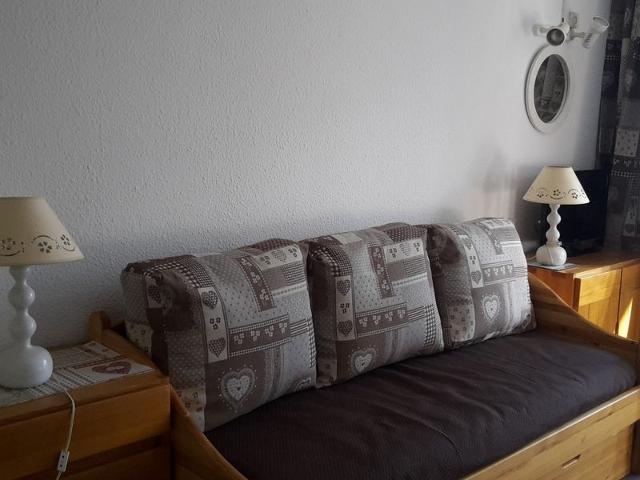 Appartement Skis aux Pieds, 4 Personnes, Balcon, Wifi Gratuit, Proche Commerces et Activités FR-1-574-39 - Les Menuires Croisette