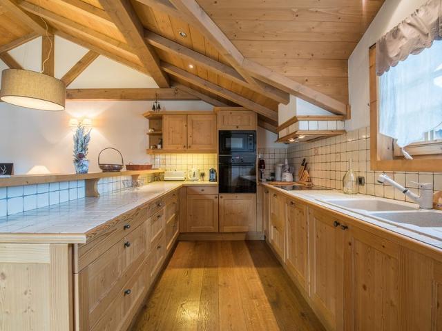 Superbe Duplex 100m² au cœur de Courchevel 1850, à 50m des pistes, 3 chambres, tout confort FR-1-575-146 - Courchevel 1850