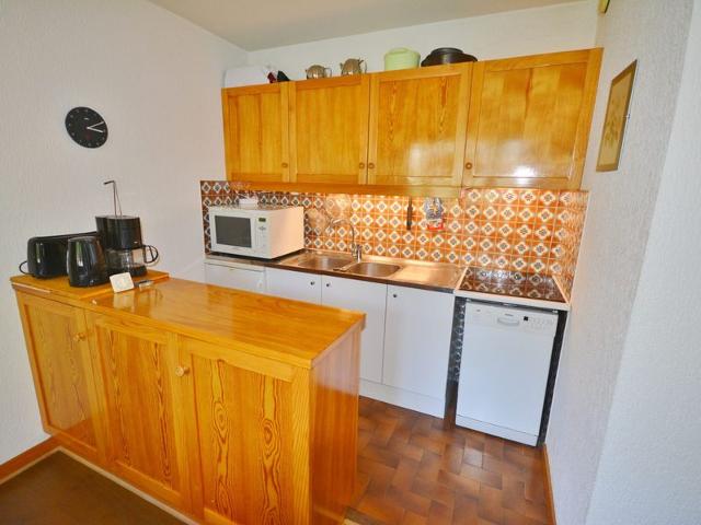 Appartement lumineux, 4 pers, terrasse, 700m centre et télécabine, WiFi, parking, draps inclus FR-1- - Morzine