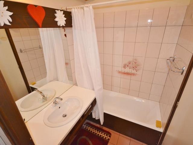 Studio 4 pers. avec balcon, près des pistes et du centre, garage, linge inclus, Morzine-Avoriaz FR-1 - Morzine