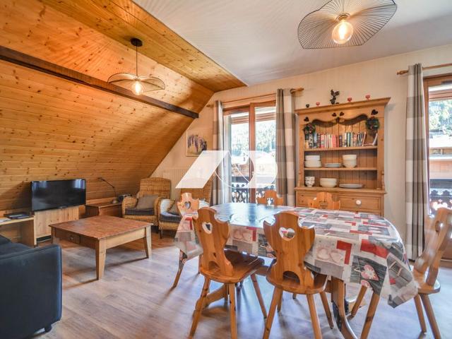 Duplex central, 4 pers., proche pistes et téléphériques, parking inclus, linge fourni FR-1-684-6 - Morzine